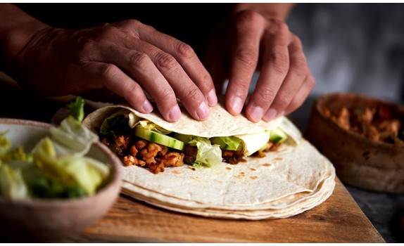 Jak zrobić domowy kebab z piekarnika? Przepis krok po kroku