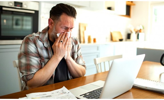 Domowe sposoby na alergie – jak sobie radzić z jej objawami?