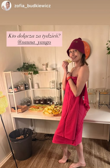 Kobieta w strefie relaksu Sauna YANGO