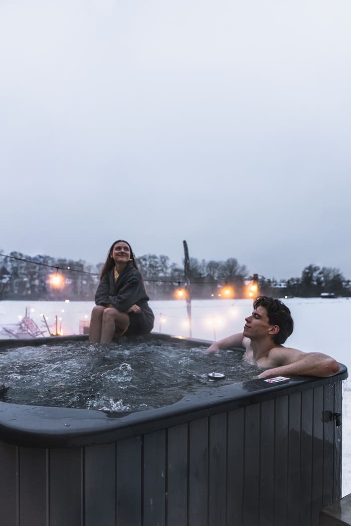 Jacuzzi z hydromasażem